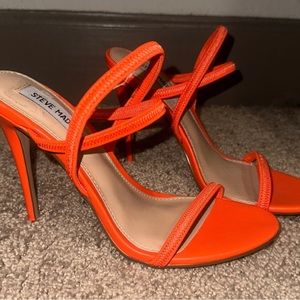 Steve madden orange heels